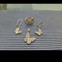 گوشواره میخی طلا از نیم گرم|جواهرات|کرمان, |دیوار