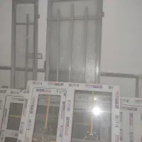 درب و پنجره آهنی