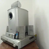 تعدادی دستگاه صوتی