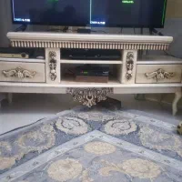 میز تلویزیون بسیار تمیز  استخوانی در حد