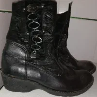 نیم بوت چرم