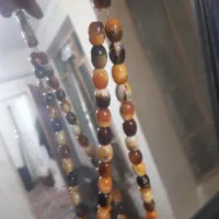 تسبیح سندلوس خوش رنگ وتمیز وسالم