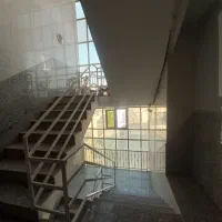 واحداداری۸۰ متری/روبه نمابراصلی/نورگیر/تابلوخور|اجارهٔ دفتر کار، اتاق اداری، مطب|کرج, کوی مدرس|دیوار