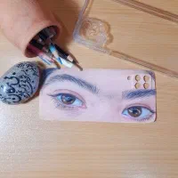 قاب گوشی با نقاشی چشم
