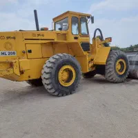 لودر  ولوو. اچ ال  ۲۰۰ در حد