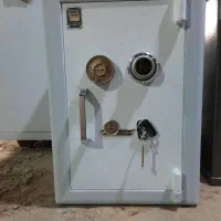 گاوصندوق کهنه خریدارم