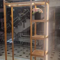 ویترین و جا گلدانی