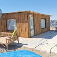 رنگ امیزی دیوار باغ و اسکلت