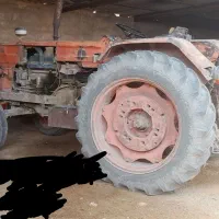 تراکتور رومانی تمیز و سرحال