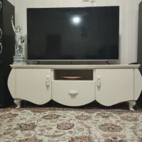 بوفه و تلویزیون