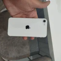 ایفون se 2020