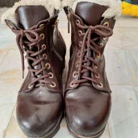 نیم بوت زنانه در حد نو