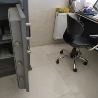 گاو صندوق بانکی نصیریان|دفتر کار|تهران, فلسطین (میدان انقلاب)|دیوار