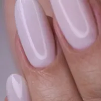 آموزش کاشت ناخن +مدرک رسمی فنی حرفه ای