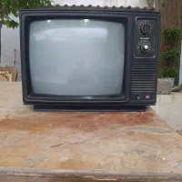تلویزیون قدیمی شارپ