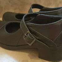 کفش سایز ۳۸