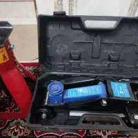 جک دوتن با یک خرک