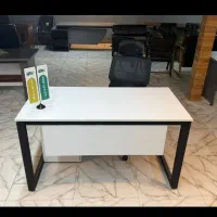 میز تحریر مدیریت اداری