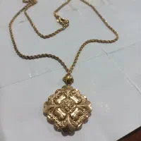 فروش پلاک و زنجیر طلا ۱۰۰ تومن بالای تابلو