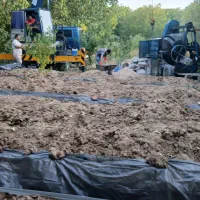 اجرای بتن ریزی با دستگاه خلاطه