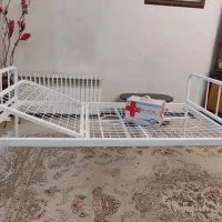 تخت بیمارستانی سه شکن