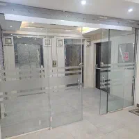 کابینت وشیشه