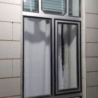 درب و پنجره آلومینیوم