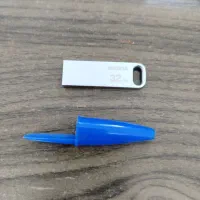 فلش 32 گیگ نو و سالم