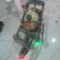 سمپاشی هوایی با پهپاد ، کود و سم مایع