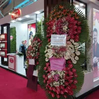 تاج گل تحویل داخل نمایشگاه سئول شهر آفتاب دسته گل|گل و گیاه طبیعی|تهران, ولنجک|دیوار