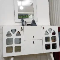 میز تلوزیون و جاکفشی آینه ای رنگ سفید
