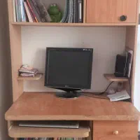 میز تحریر و میز کامپیوتر و کتابخانه