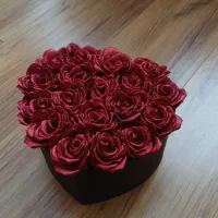 باکس گل رز جاودان