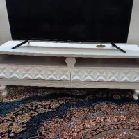 میز تلویزیون سفید در حد نو