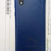 گوشی مامله با کتاب