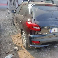 ۲۰۷مشکی مدل ۹۶|خودرو سواری و وانت|رشت, کوی حسینی|دیوار