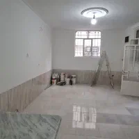 آپارتمان ۶۶ متری تمیز طبقه همکف/میدان نبوت