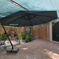 سایبان چتری، چتر پایه کنار و پایه وسط با نورپردازی