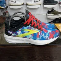 brooks سایز 42 سانت 27 اورجینال آکبند