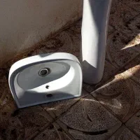 سنگ روشویی با پایه