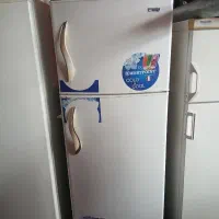 یخچال فریزر. ارج.  فومن
