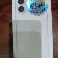 آیفون ۱۶ نرمال ۱۲۸ حافظه سفیداکبند ریجیسترشده