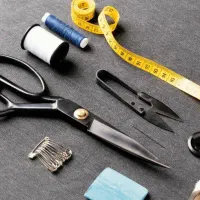 فروشنده لوازم خیاطی