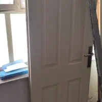 دو عدد چهار چوب به همراه دو عدد در