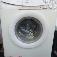 لباس شویی کندی|ماشین لباسشویی و خشک‌کن لباس|میانه, |دیوار