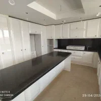 فروش آپارتمان ۲۰۰متری ۳ خوابه در حکمت