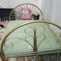 تخت دو نفره