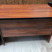 میز اداری و صندلی پشت میزی