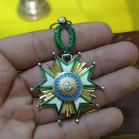 نشان نقره همایونی و تاج کیانی قاجاری|کلکسیون و سرگرمی|تهران, نیروی هوایی (پیروزی)|دیوار