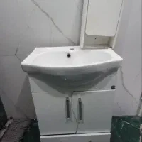 آینه و باکس و کابین روشویی مروارید